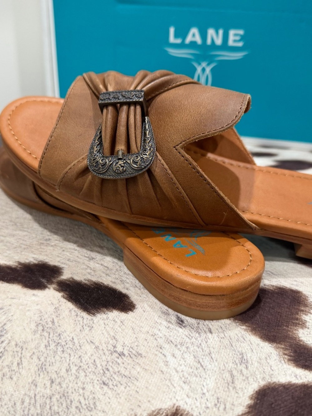 LANE PONY UP SANDAL